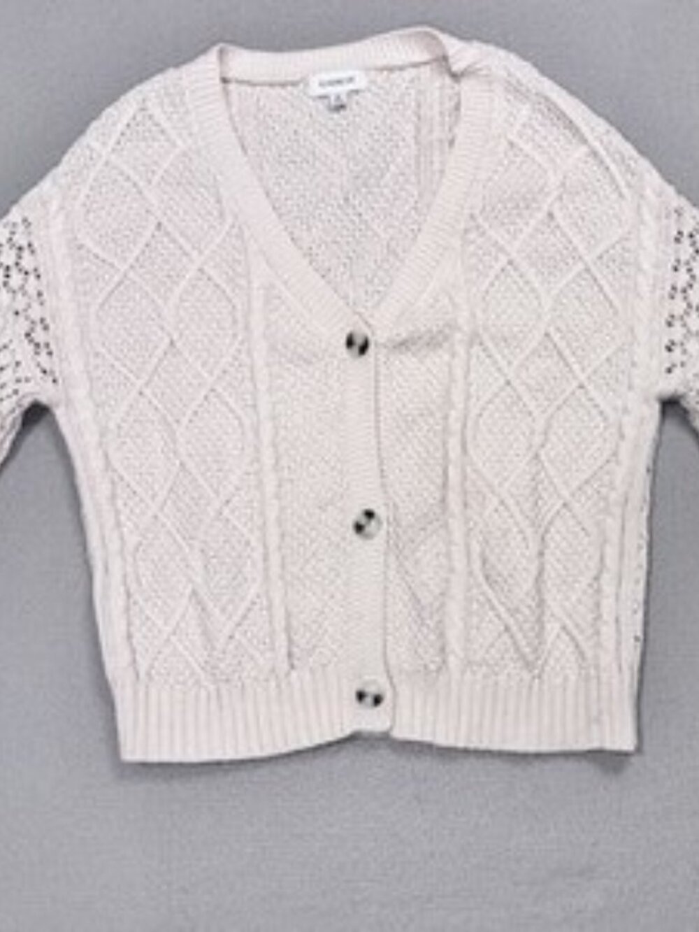 EVEREVE Cable Knit V-Neck Button Front Cardigan Sweater in Ivory Size Medium
